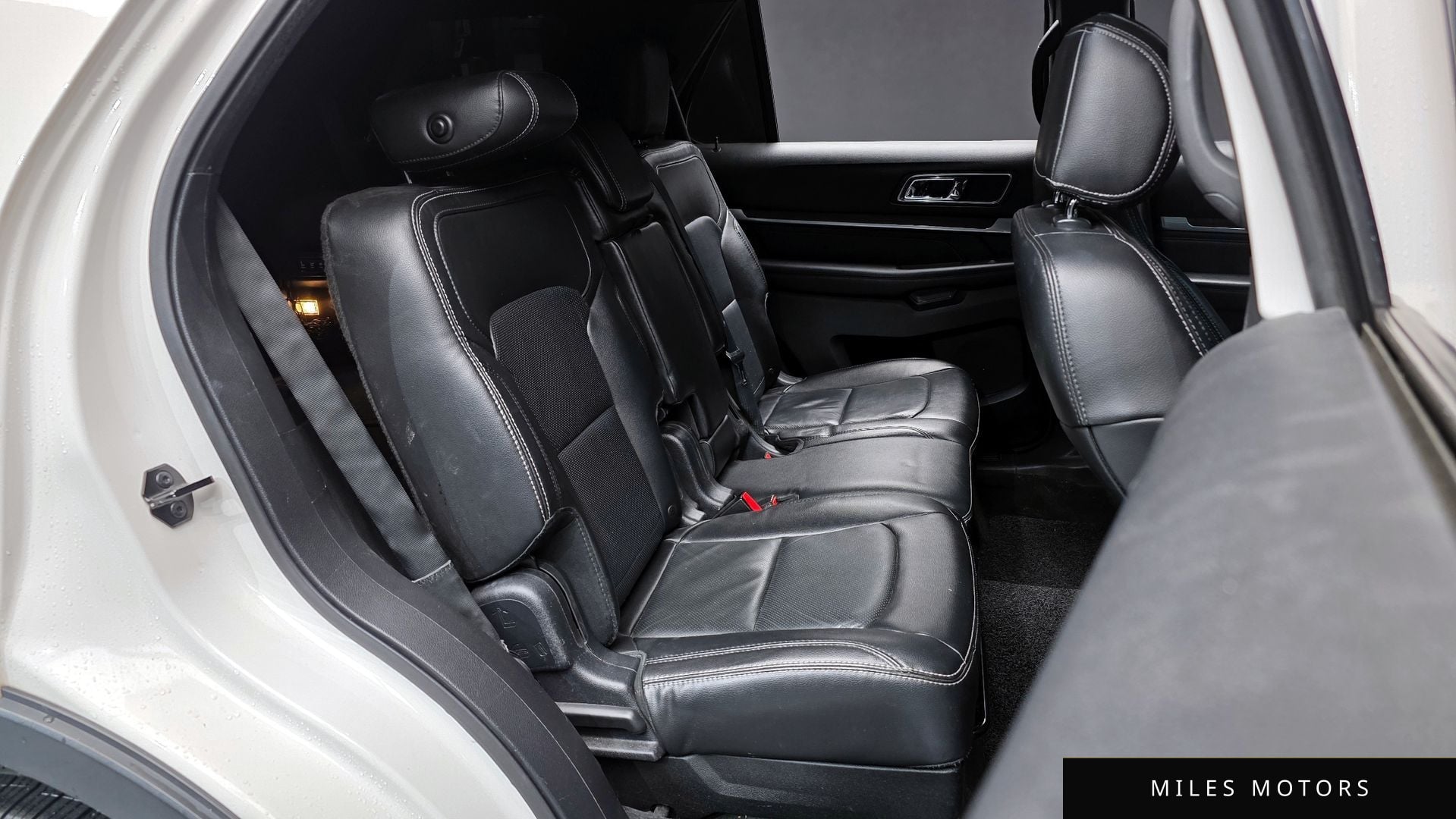 Ford Explorer 2017 — миниатюра 12