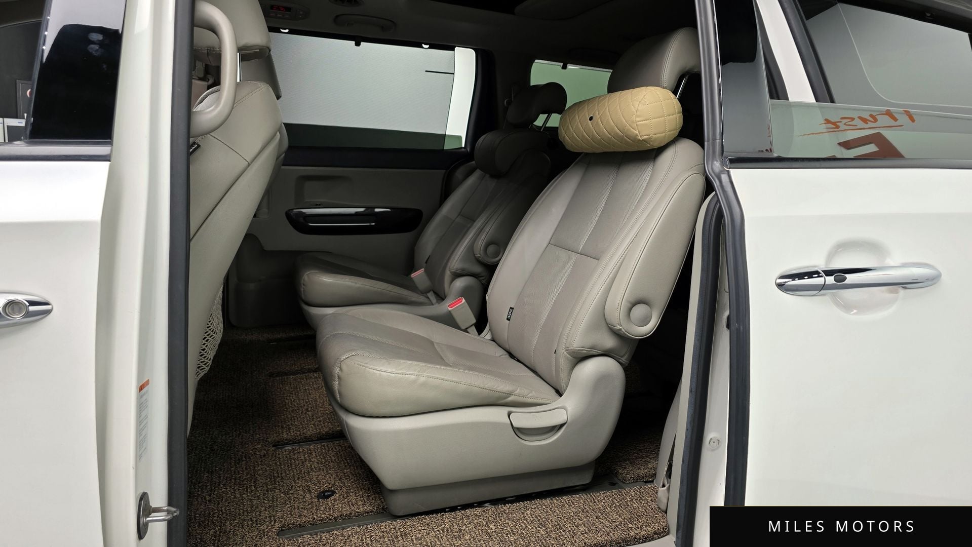 Kia Canival 2015 — миниатюра 12