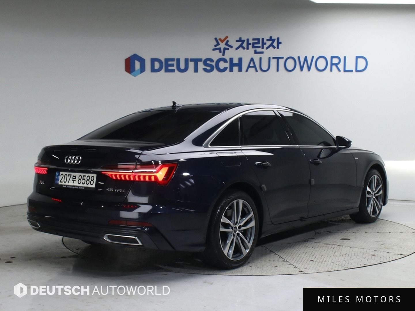 Audi A6 (C8) 2021 — миниатюра 2