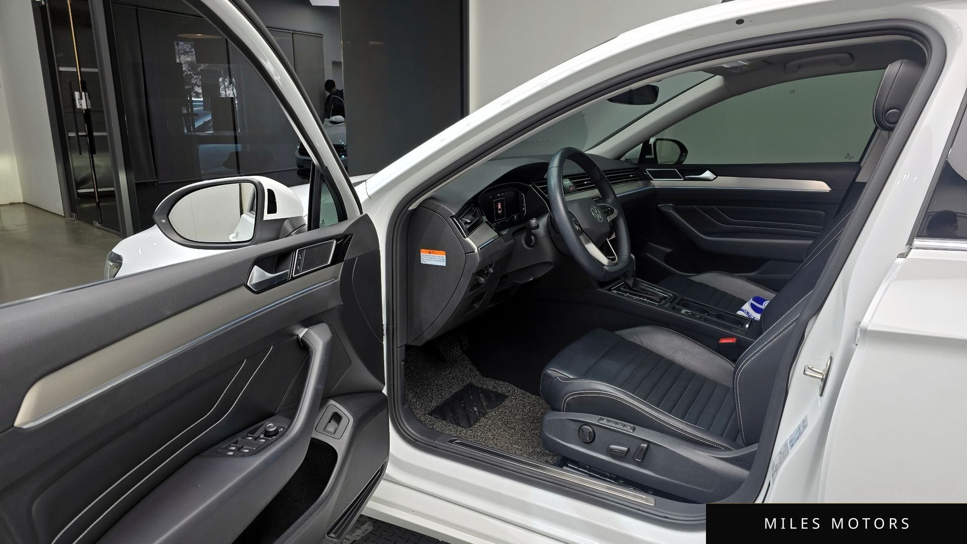 Volkswagen Passat 2022 — миниатюра 11
