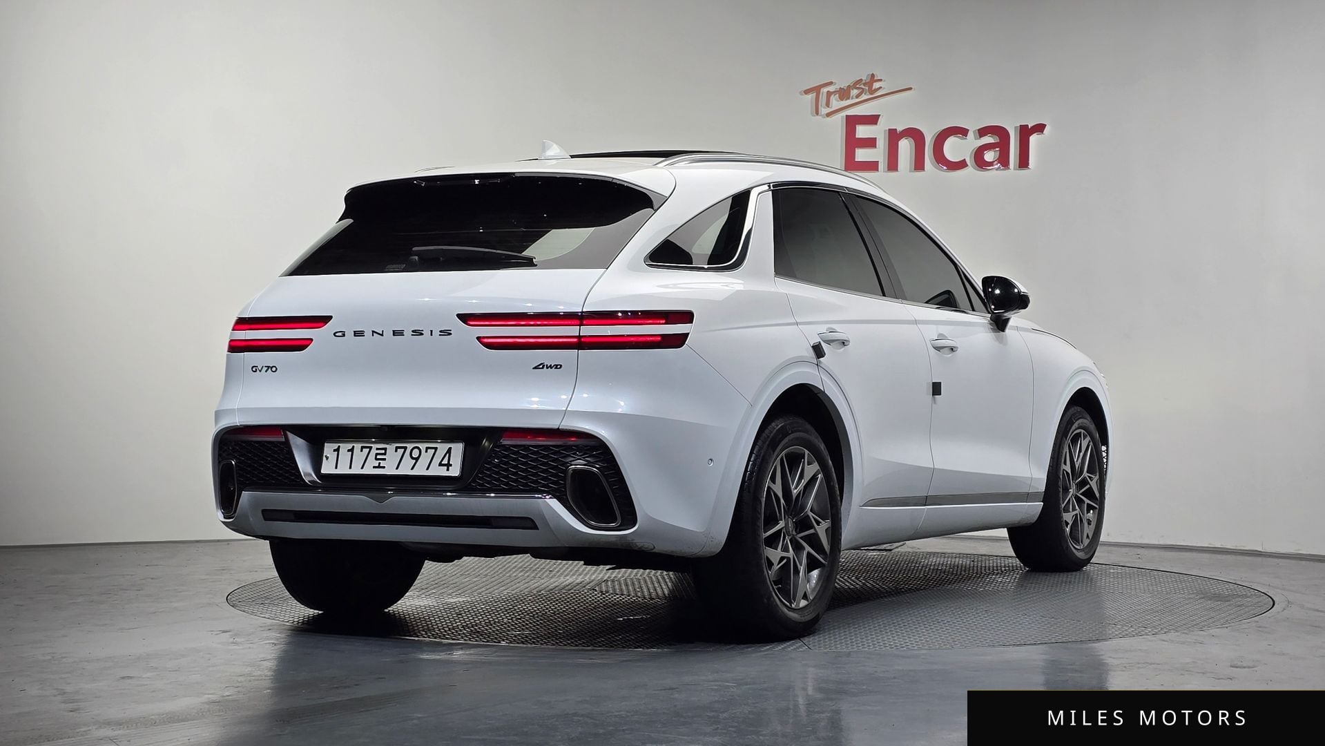 Genesis GV70 2023 — миниатюра 2