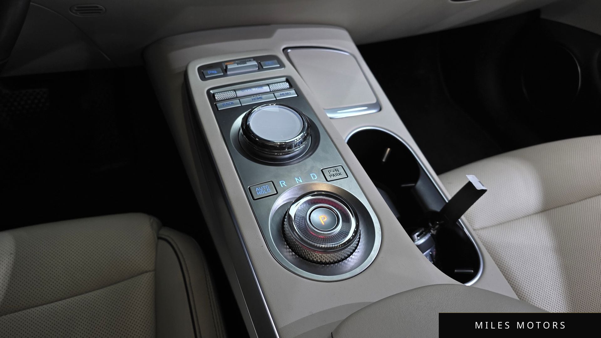 Genesis GV70 2023 — миниатюра 9