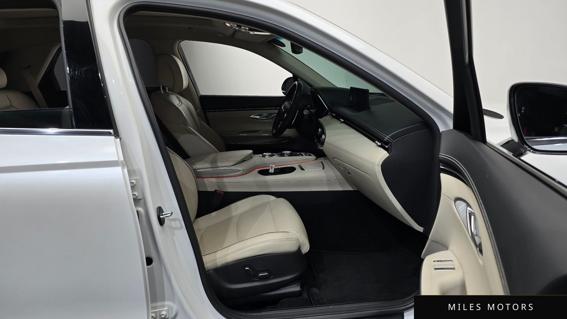 Genesis GV70 2023 — миниатюра 11