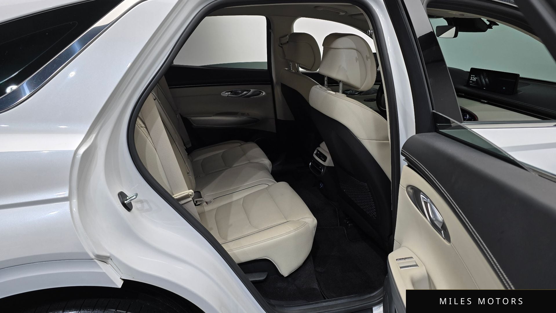 Genesis GV70 2023 — миниатюра 12