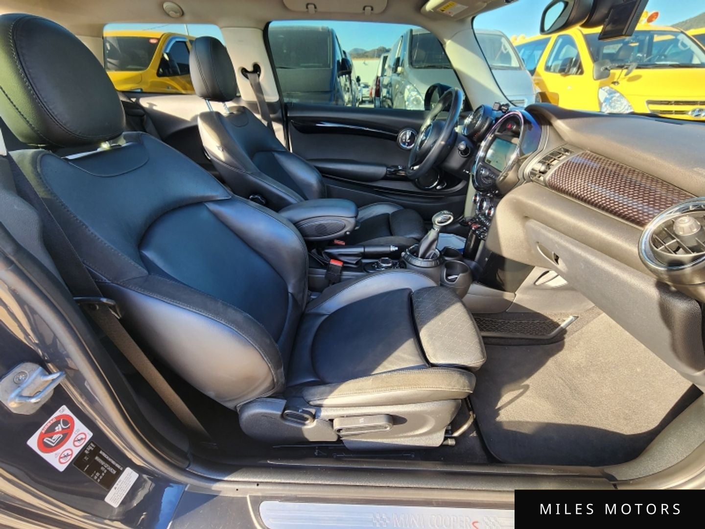 MINI Cooper 2015 — миниатюра 10