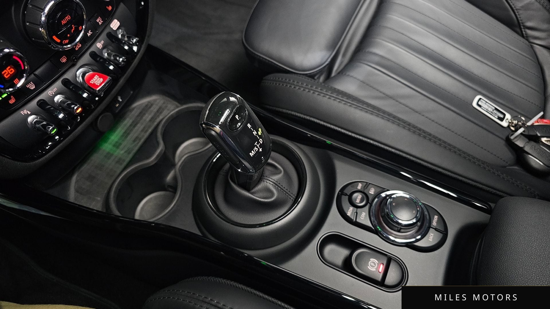 MINI Clubman 2023 — миниатюра 9