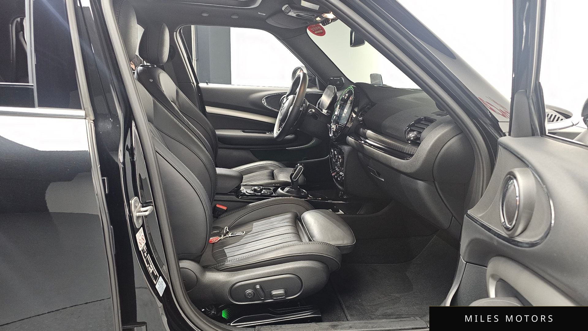 MINI Clubman 2023 — миниатюра 11