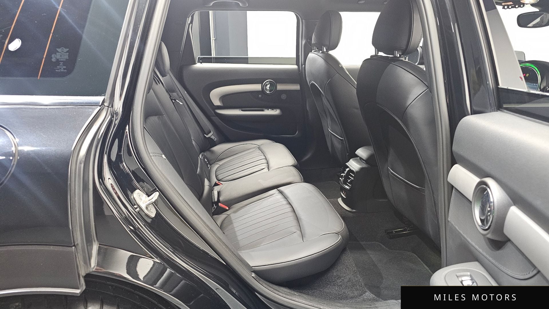 MINI Clubman 2023 — миниатюра 12