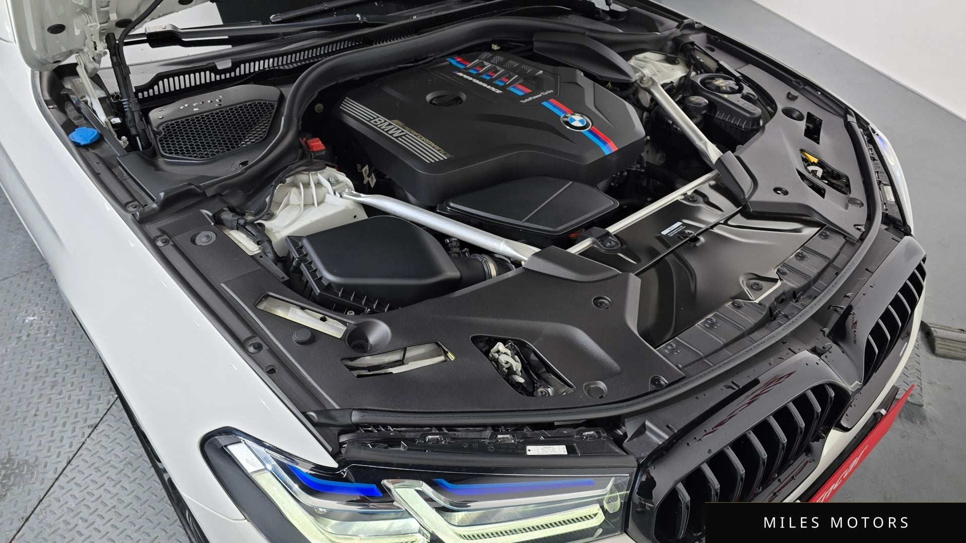 BMW 5 Series (G30) 2023 — миниатюра 6