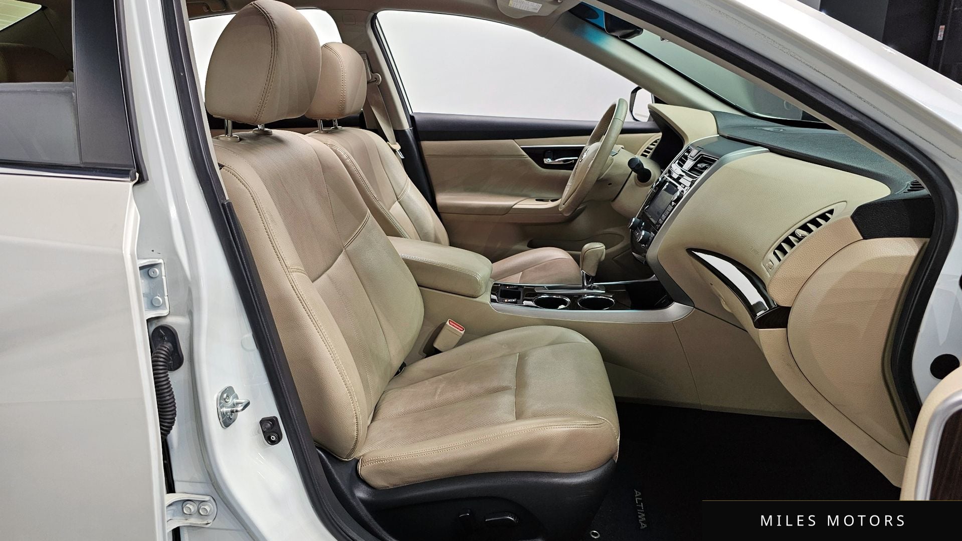 Nissan Altima 2016 — миниатюра 10