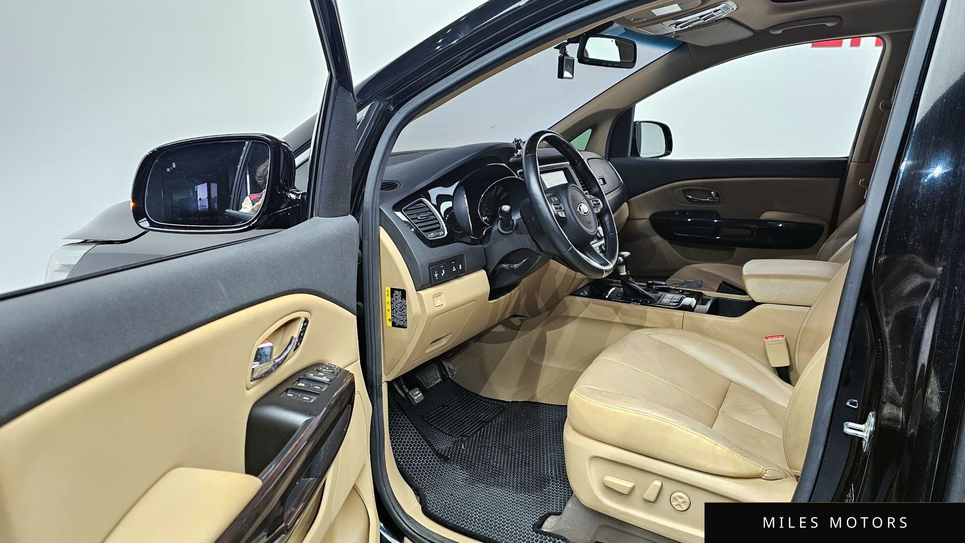 Kia Canival 2018 — миниатюра 11