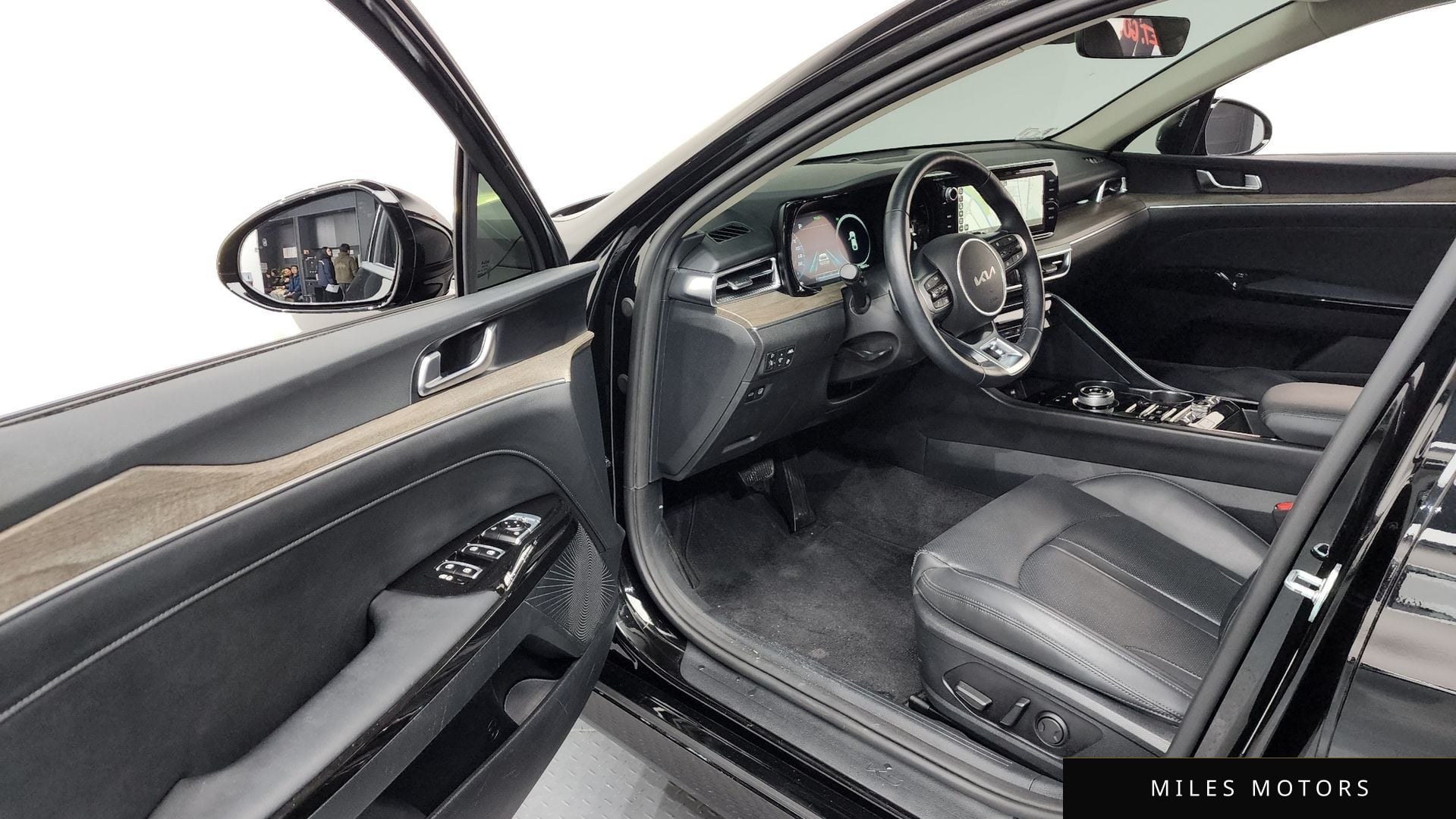 Kia K5 2023 — миниатюра 10