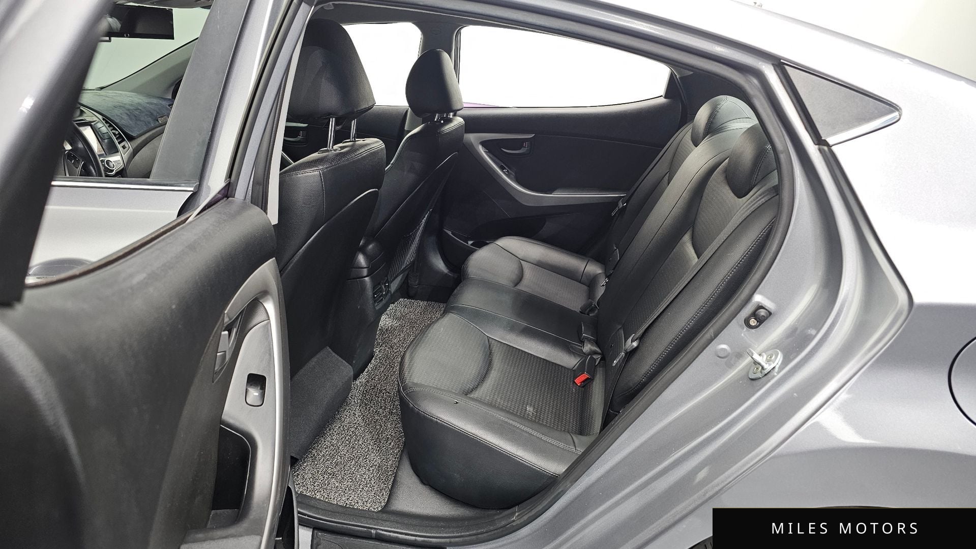 Hyundai AVANTE 2014 — миниатюра 11