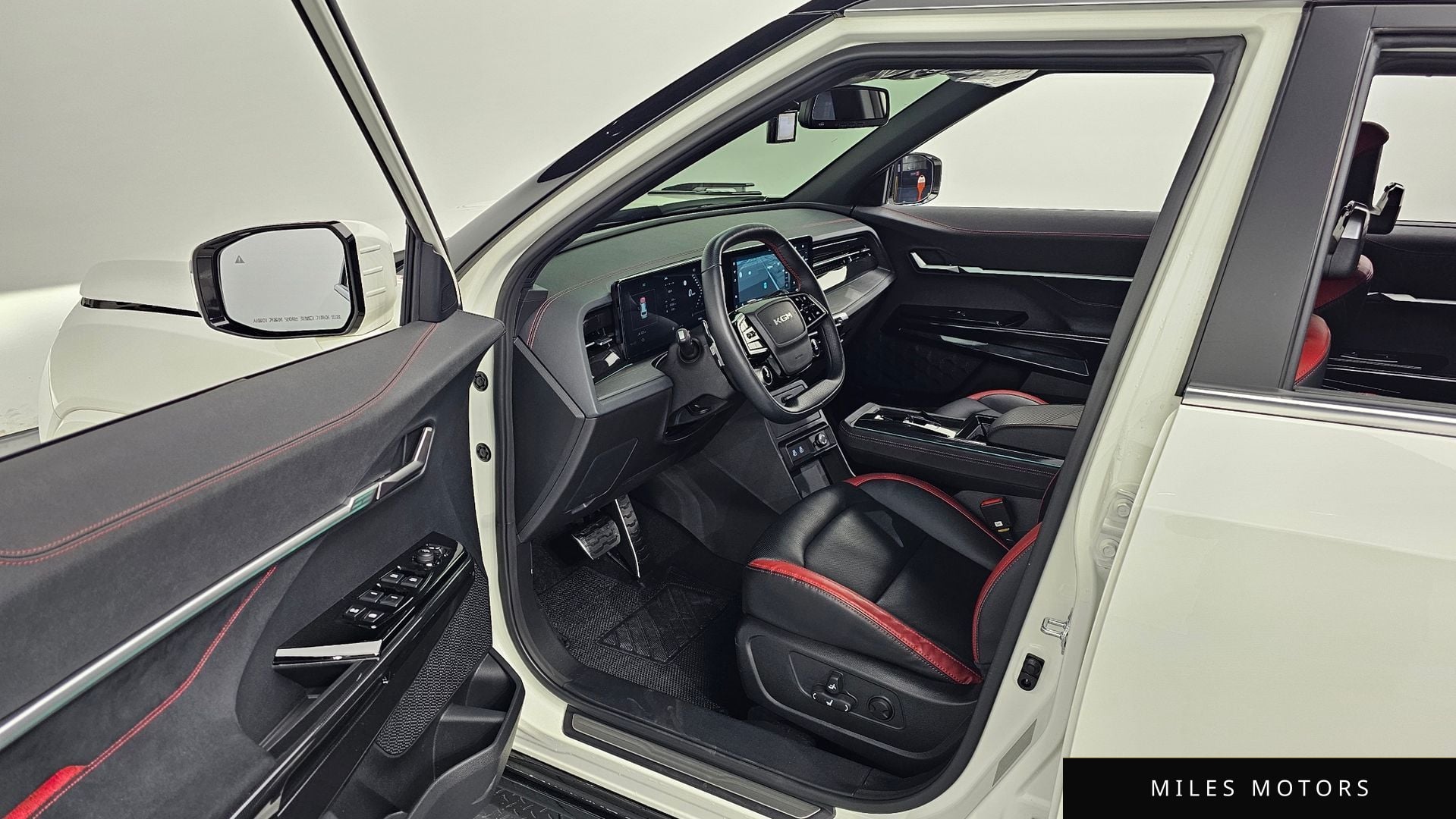 KG Mobility Actyon 2025 — миниатюра 11