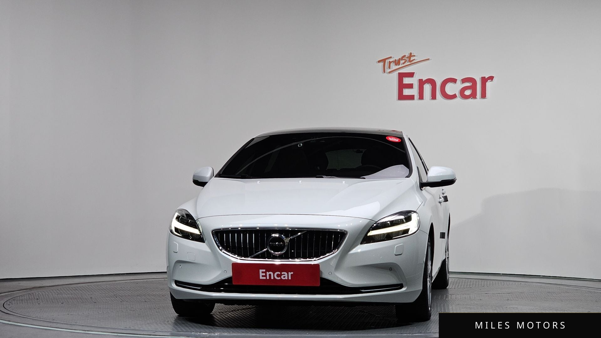 Volvo V40 2018 — миниатюра 3