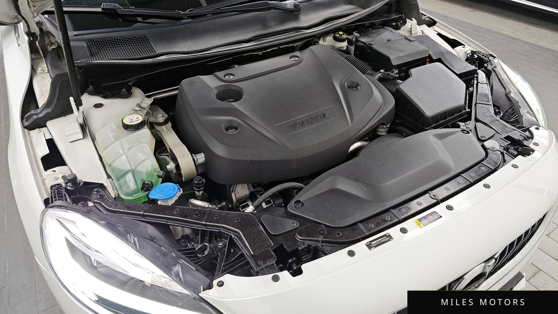 Volvo V40 2018 — миниатюра 6