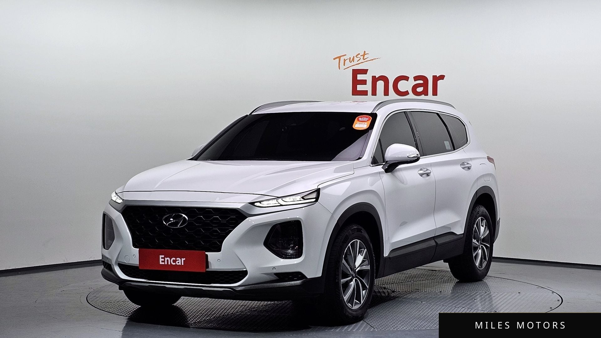 Hyundai Santafe 2019 — фото 1 из 12