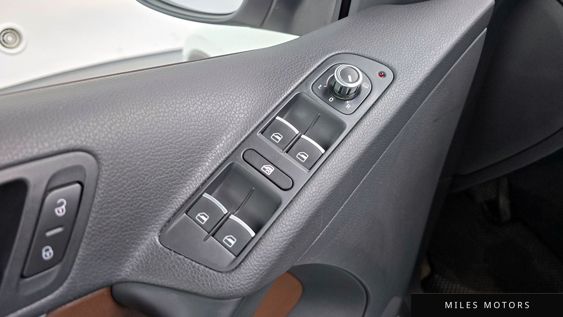Volkswagen 티구안 2015 — миниатюра 17