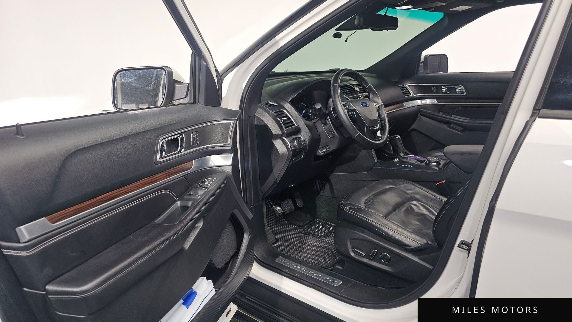 Ford Explorer 2016 — миниатюра 10