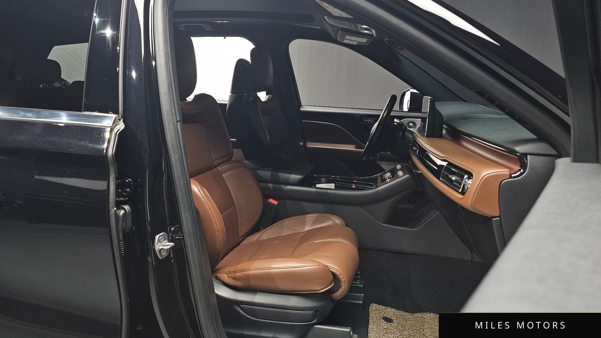 Lincoln Aviator 2021 — миниатюра 10