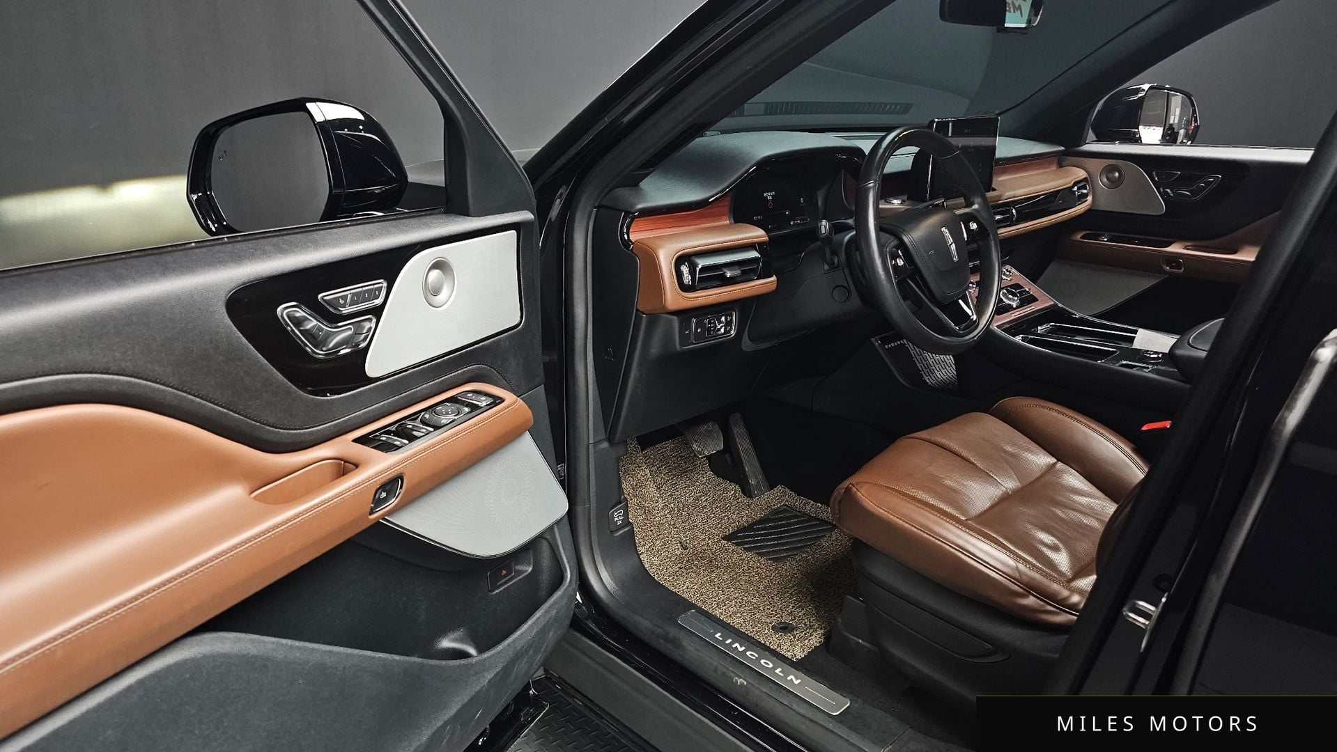 Lincoln Aviator 2021 — миниатюра 11