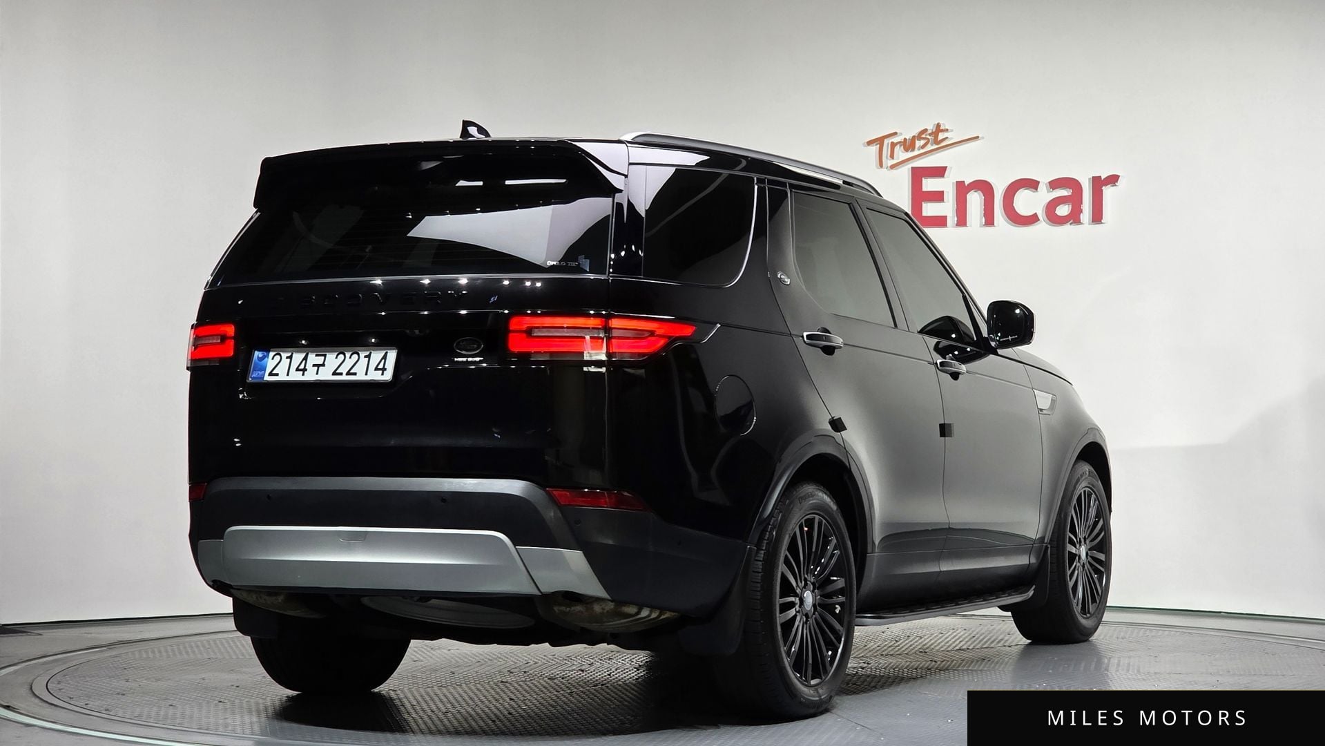 Land Rover Discovery 2020 — миниатюра 2