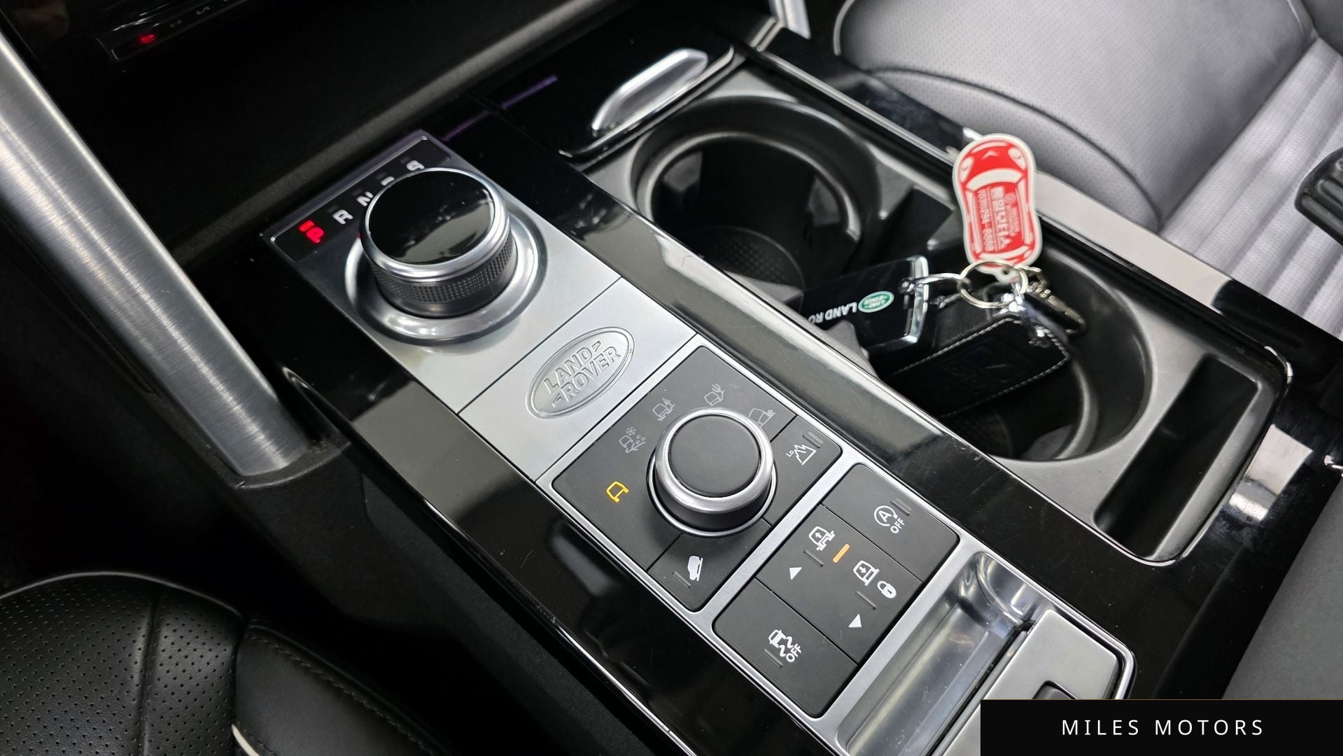 Land Rover Discovery 2020 — миниатюра 9