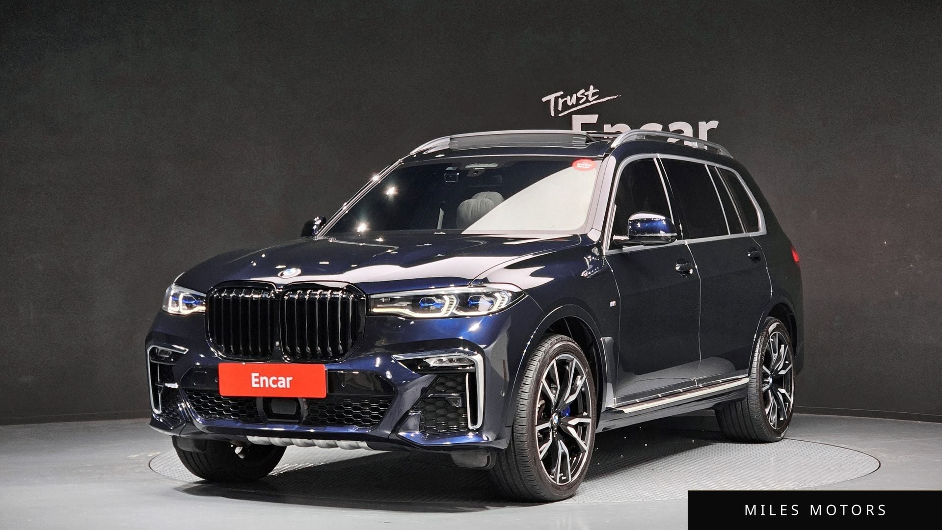 BMW X7 (G07) 2021 — фото 1 из 12