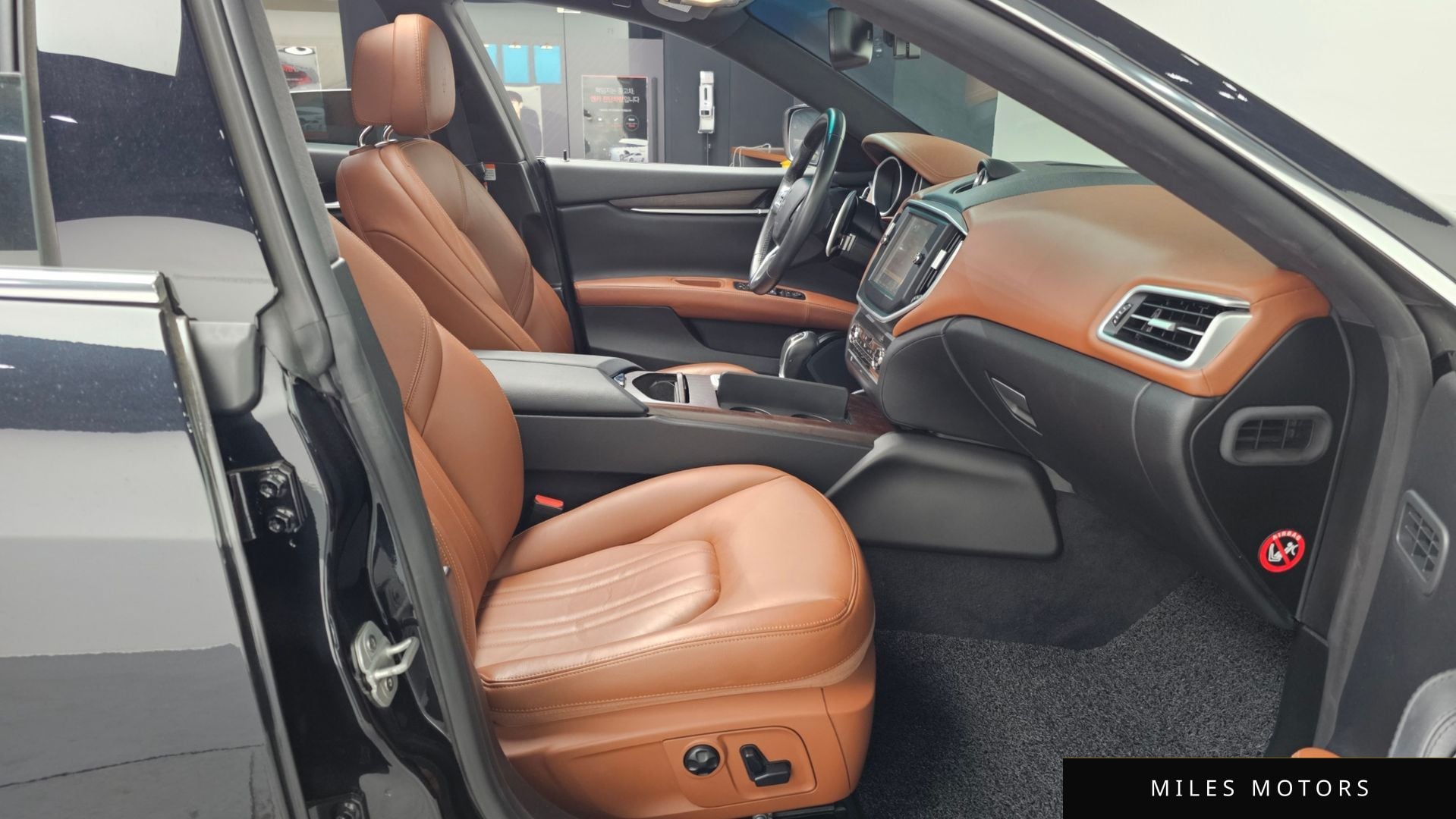 Maserati 기블리 2016 — миниатюра 11