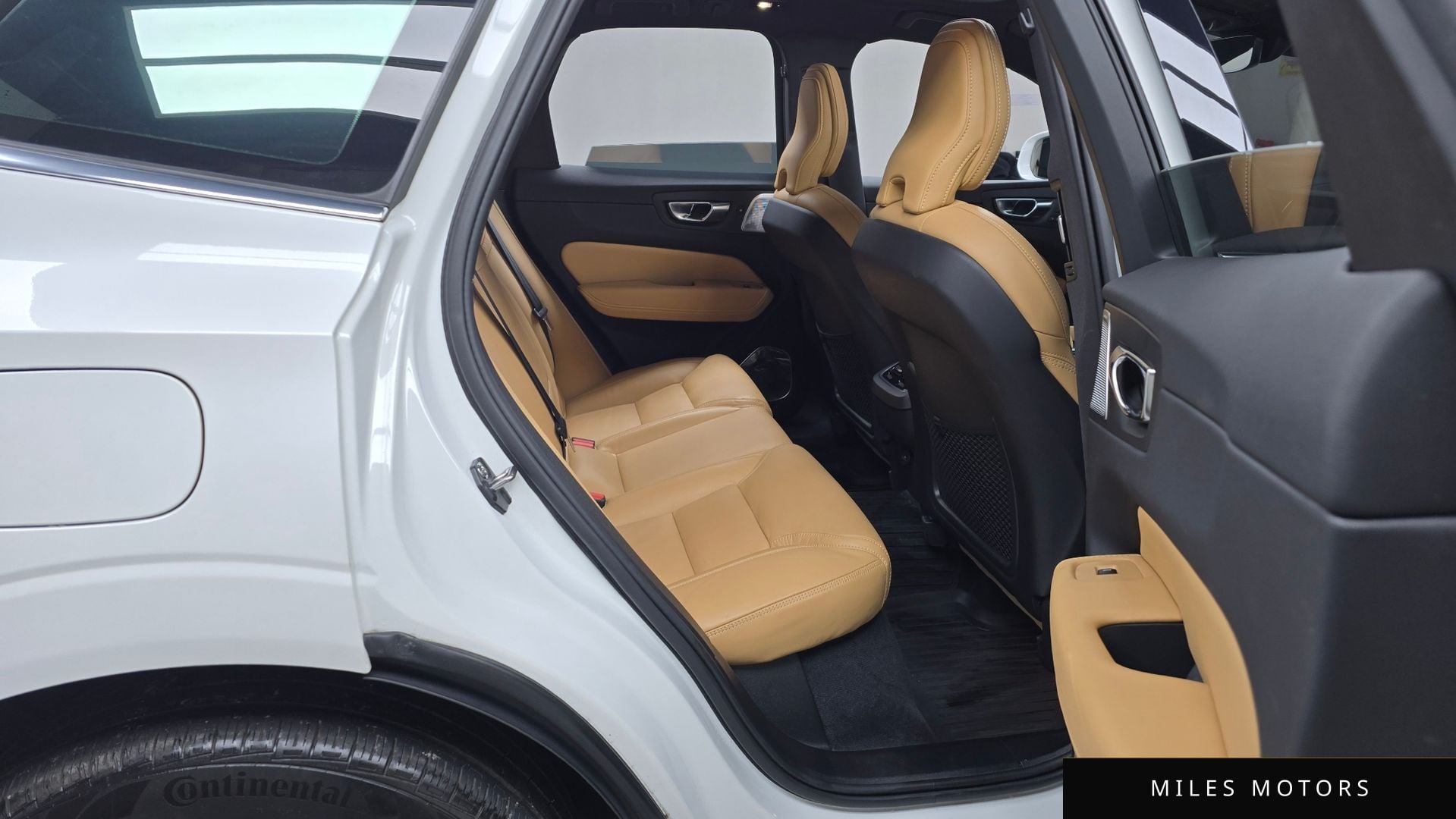Volvo XC60 2022 — миниатюра 12