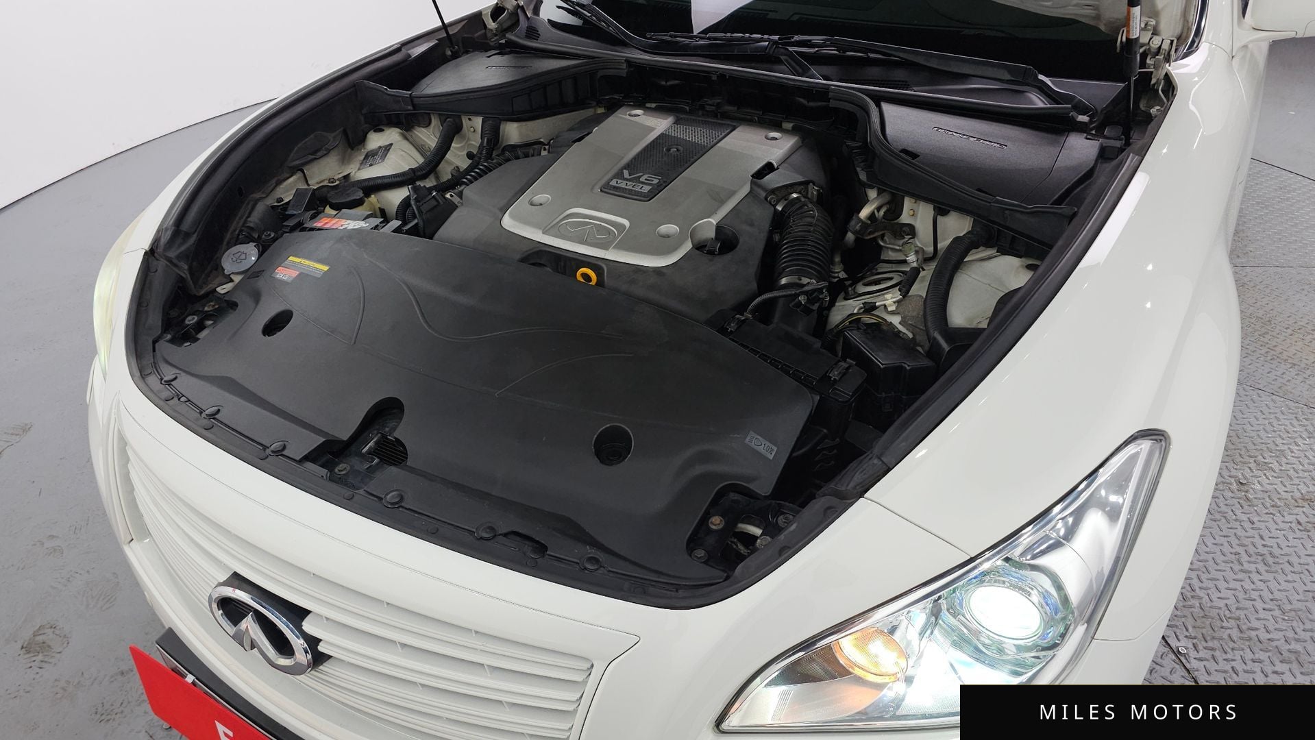 Infiniti M37 2011 — миниатюра 6