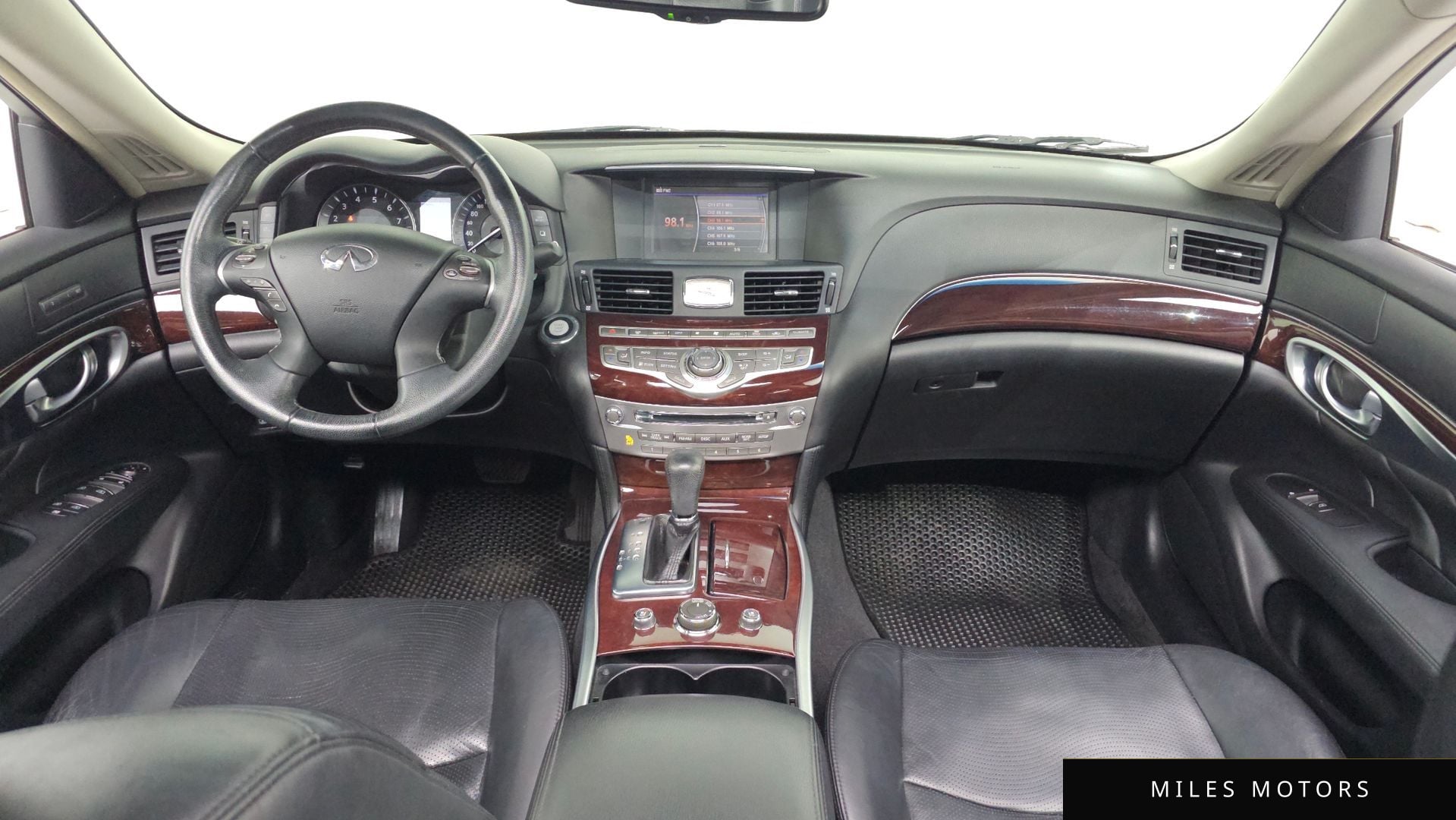 Infiniti M37 2011 — миниатюра 7