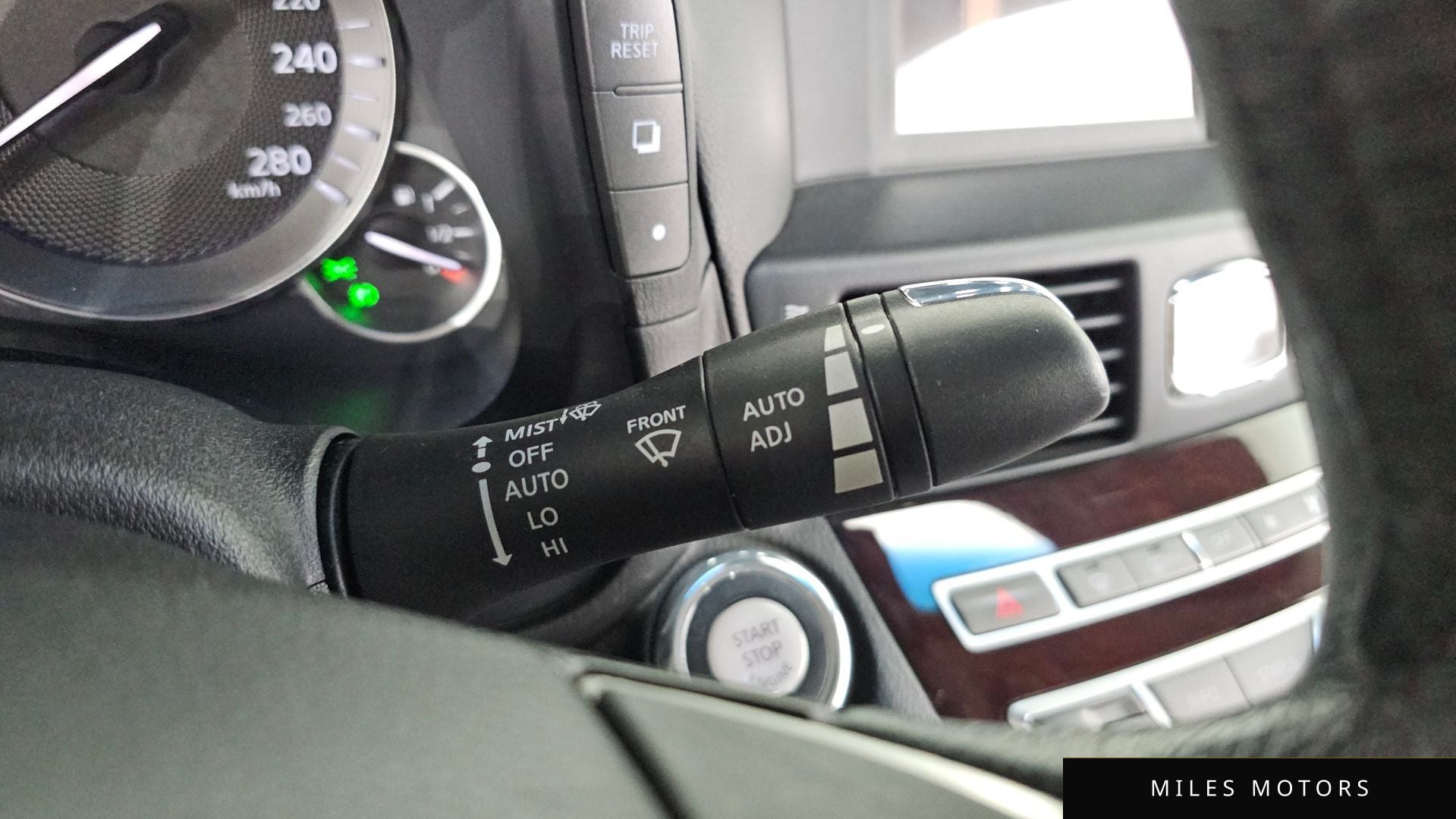 Infiniti M37 2011 — миниатюра 14