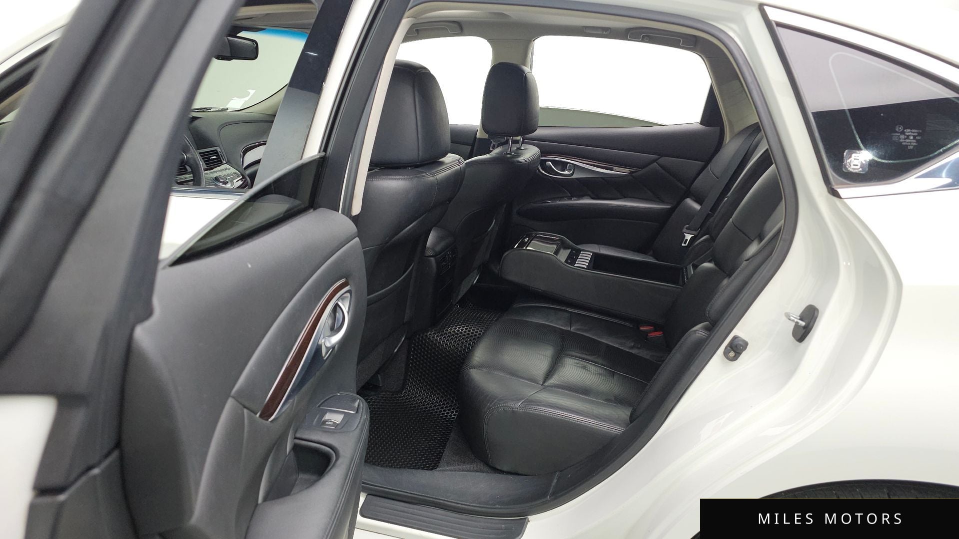 Infiniti M37 2011 — миниатюра 19
