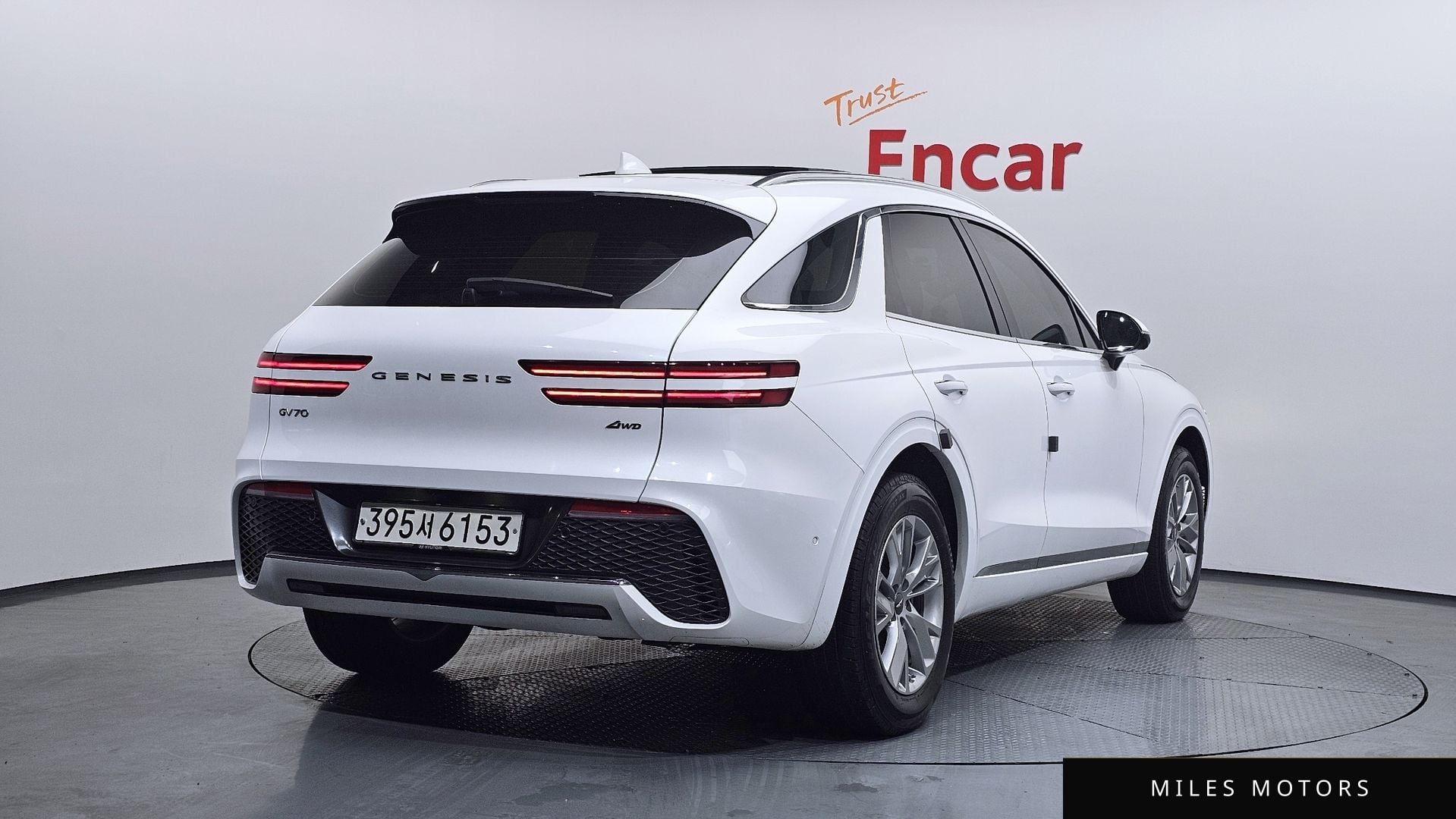 Genesis GV70 2022 — миниатюра 2