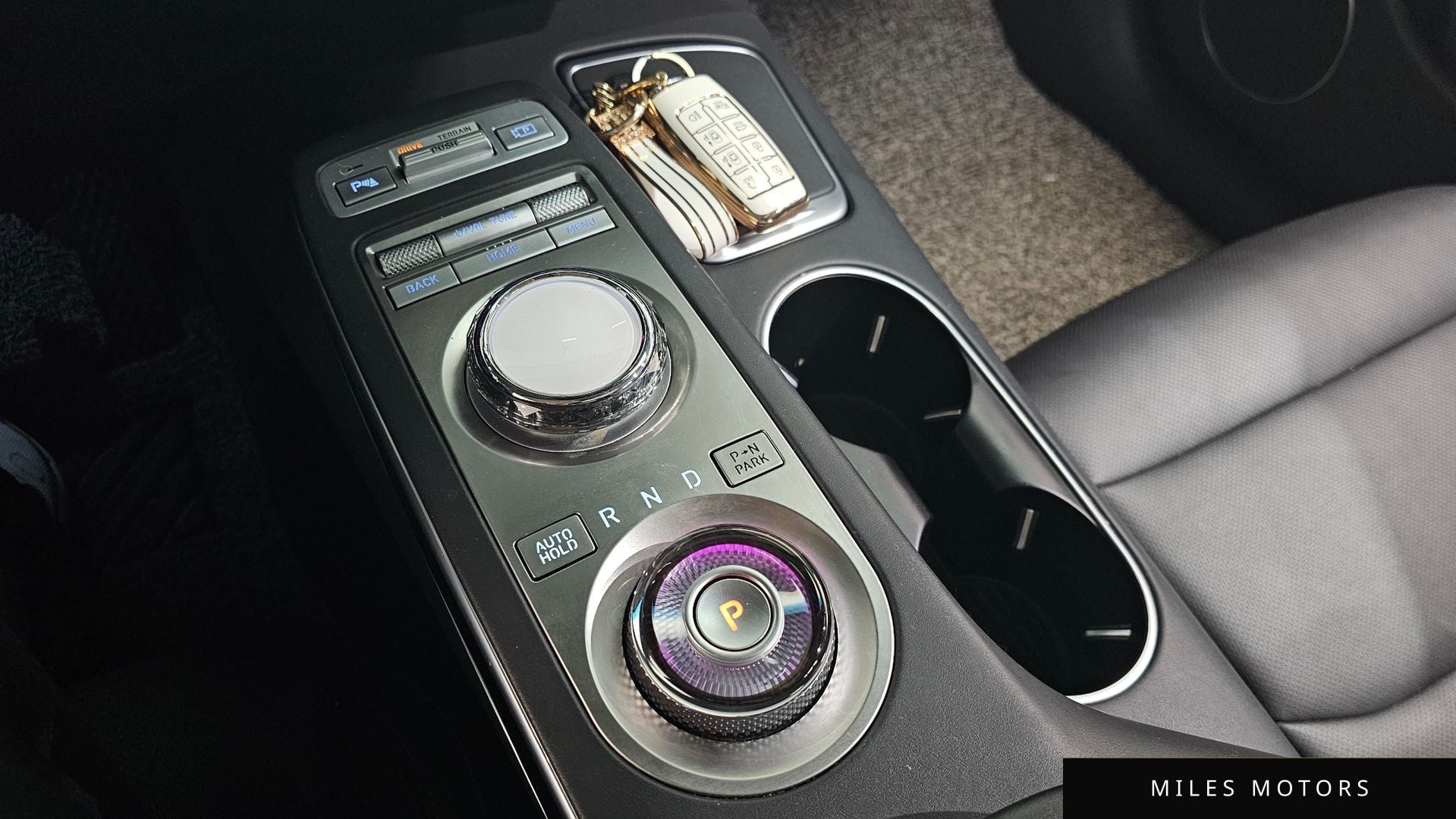 Genesis GV70 2022 — миниатюра 9