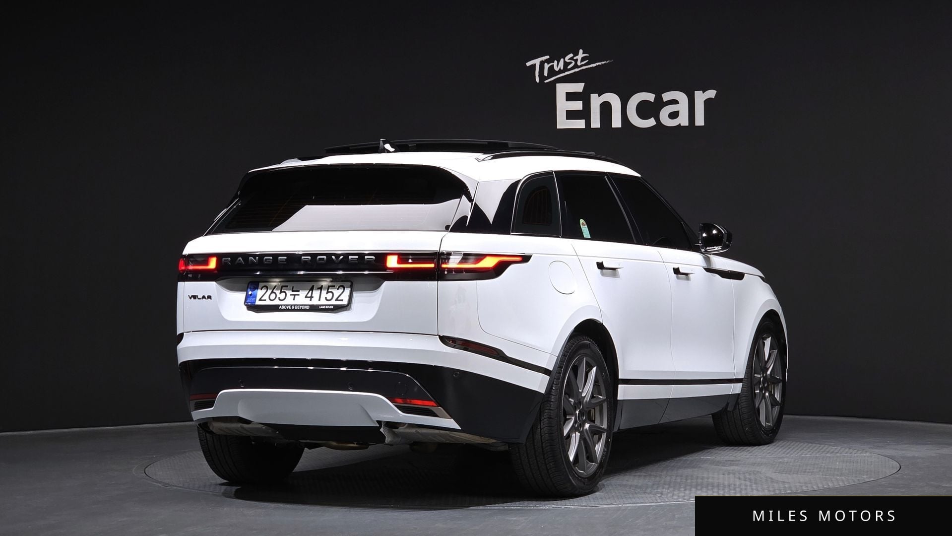 Land Rover Range Rover Velar 2024 — миниатюра 2