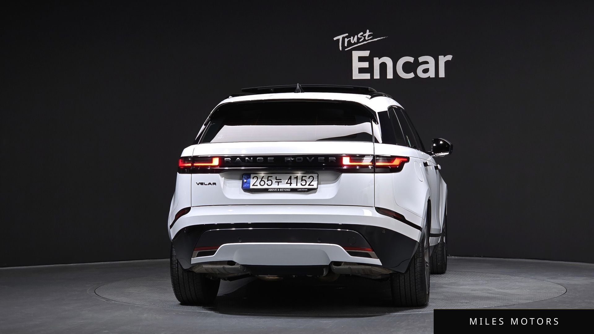 Land Rover Range Rover Velar 2024 — миниатюра 4