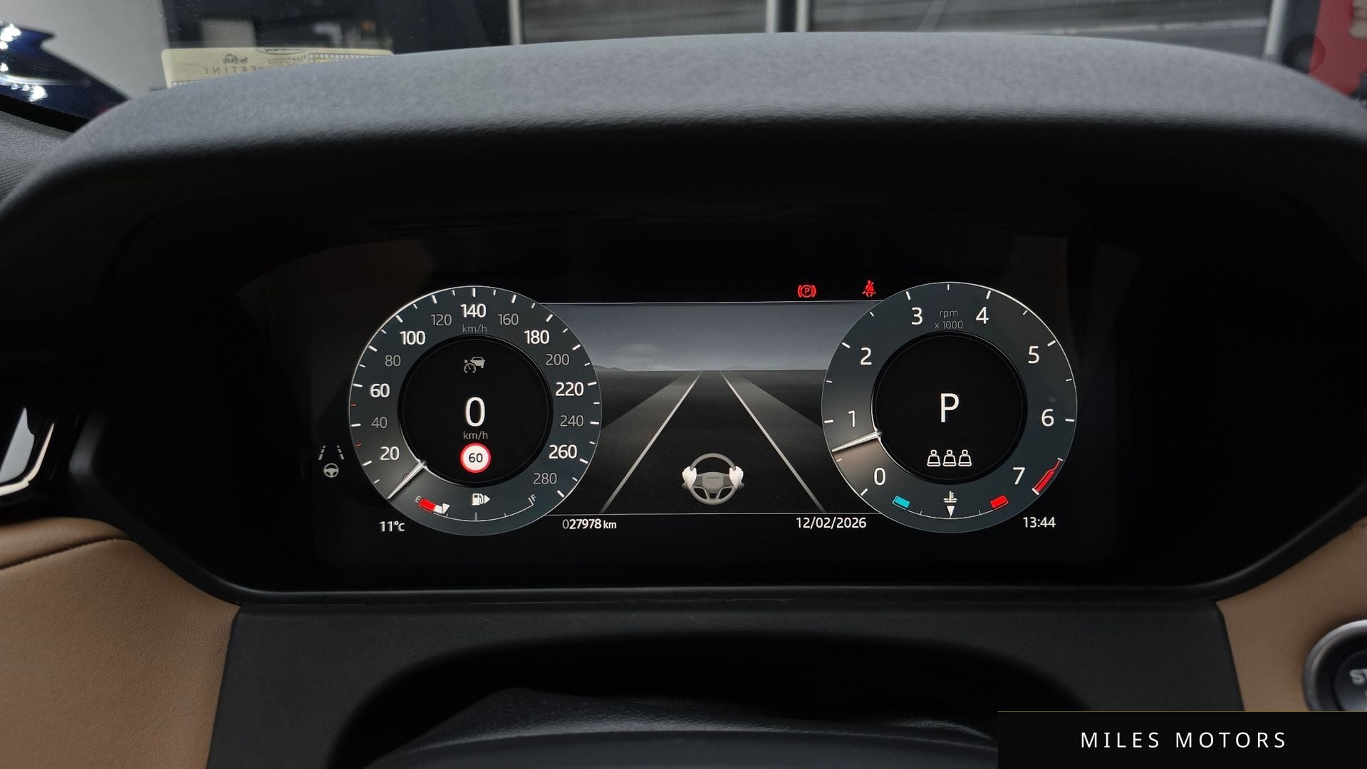 Land Rover Range Rover Velar 2024 — миниатюра 8