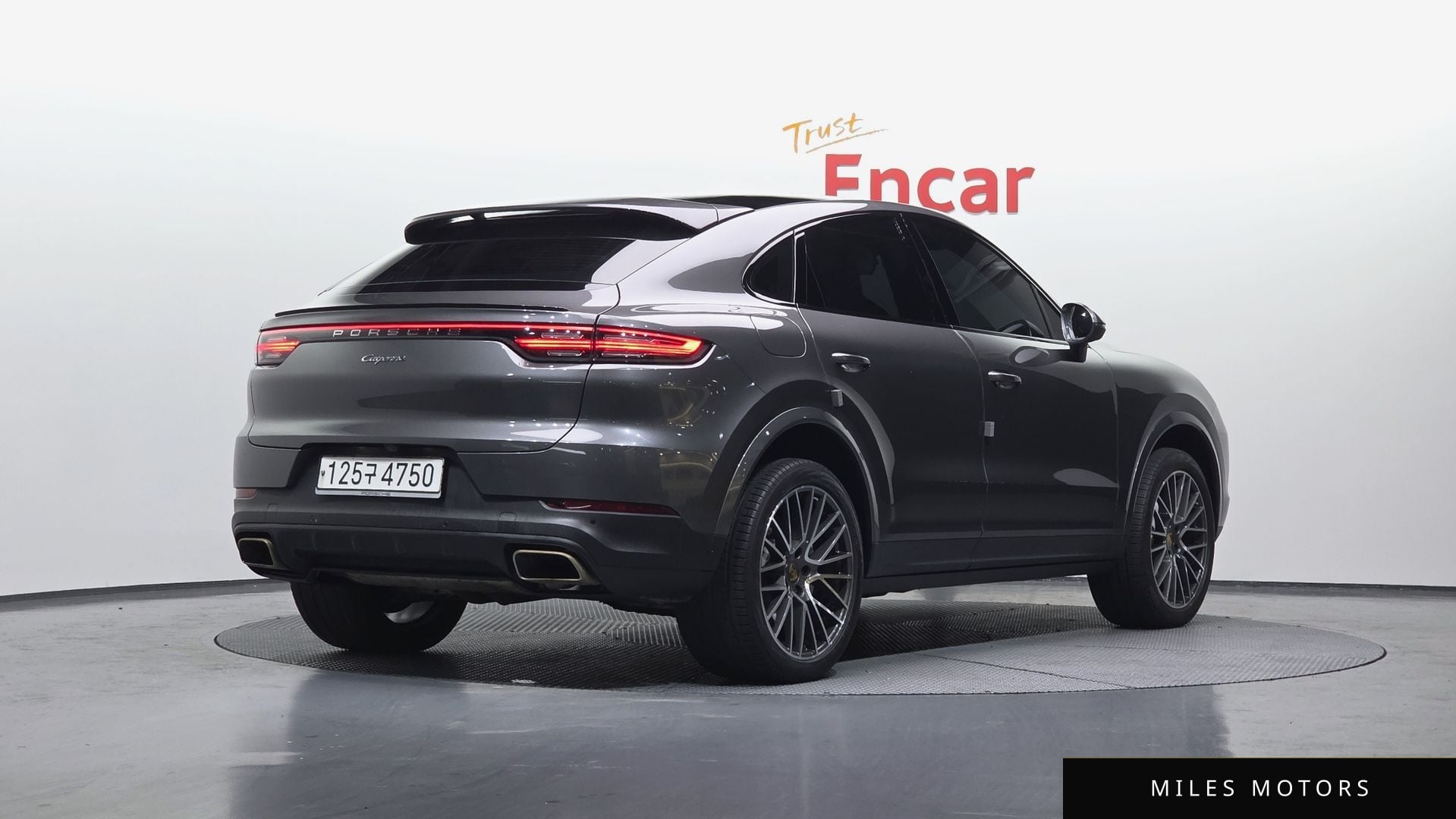 Porsche Cayenne 2020 — миниатюра 2