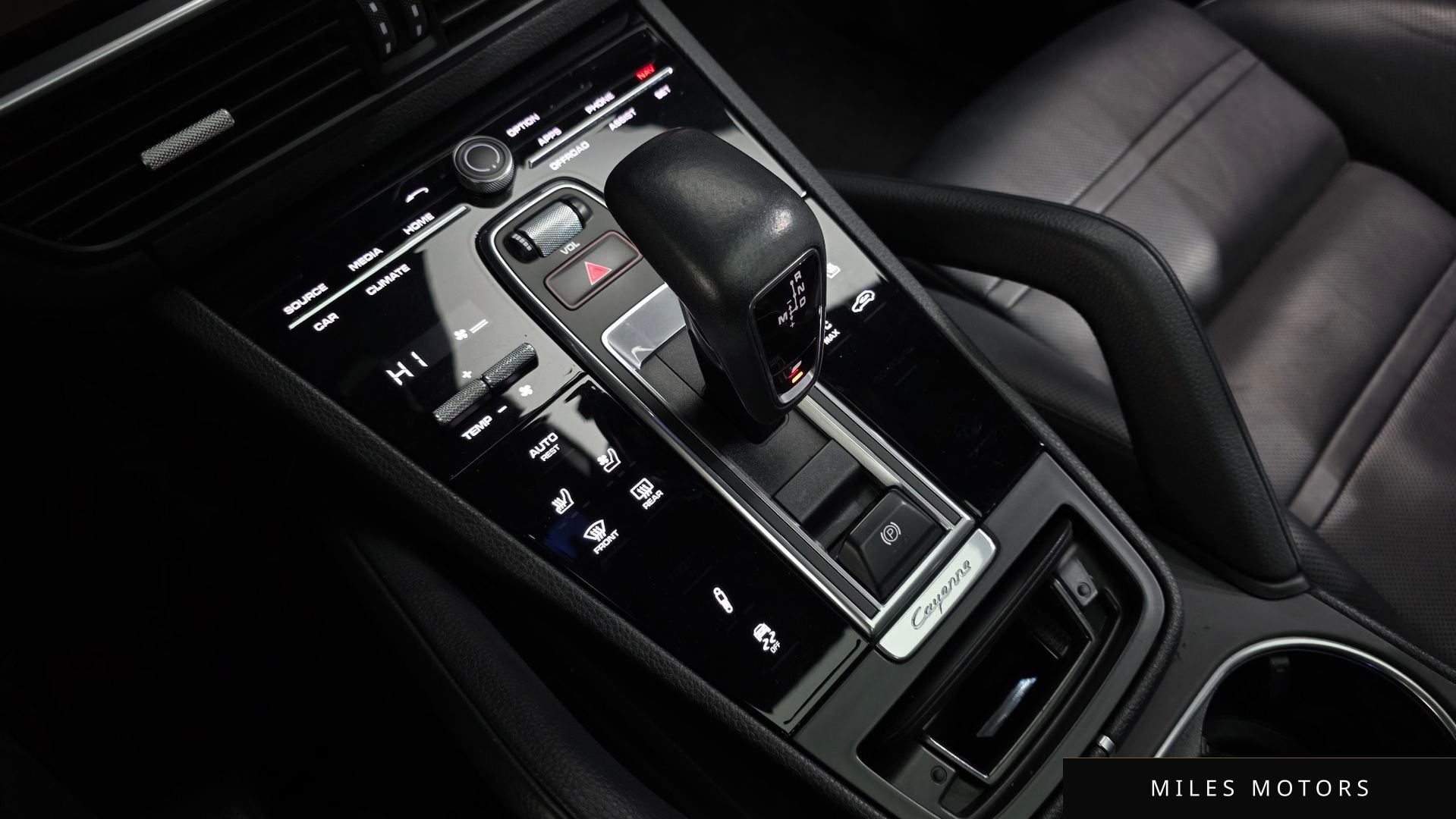 Porsche Cayenne 2020 — миниатюра 9