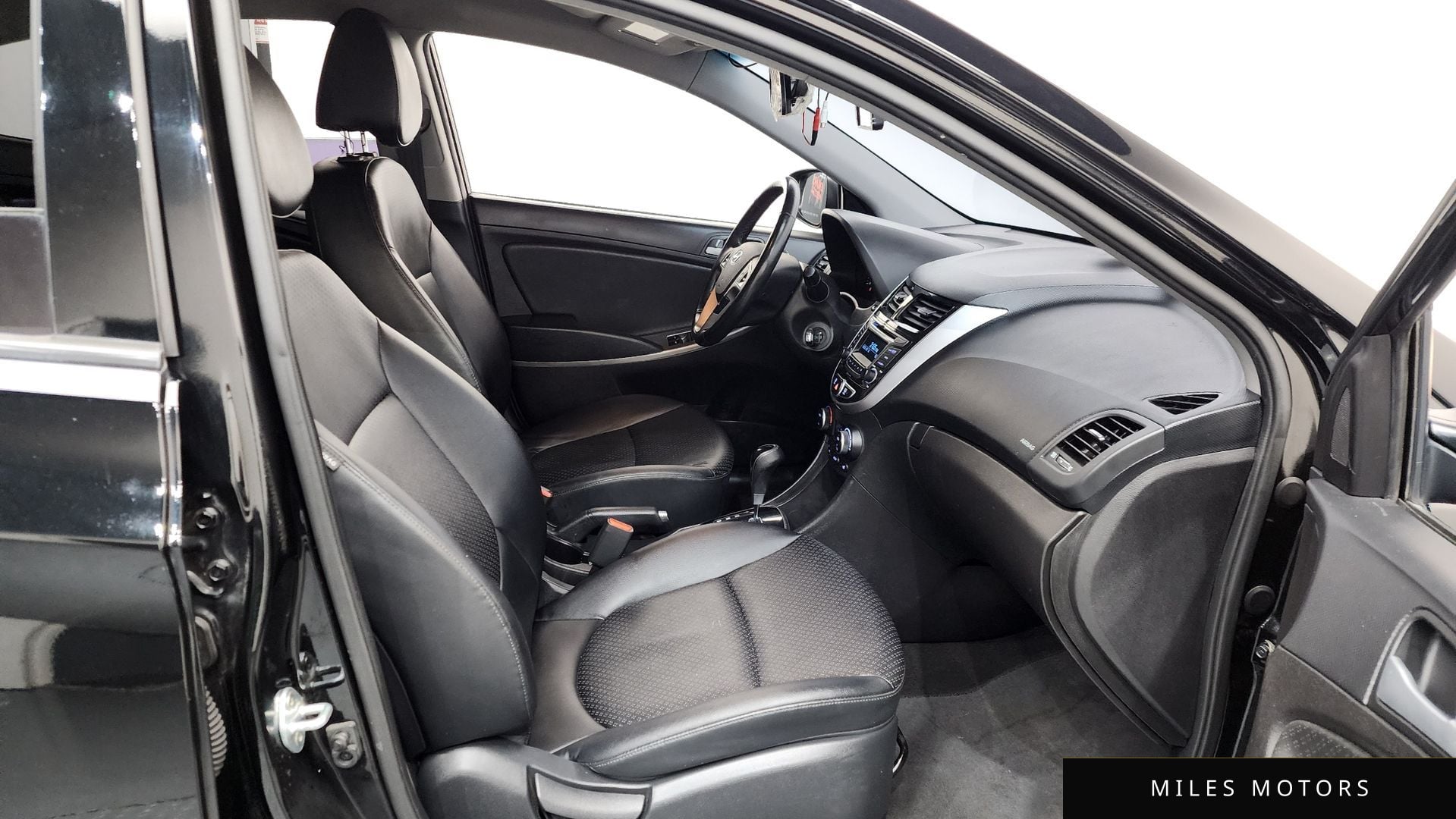 Hyundai Accent 2017 — миниатюра 11