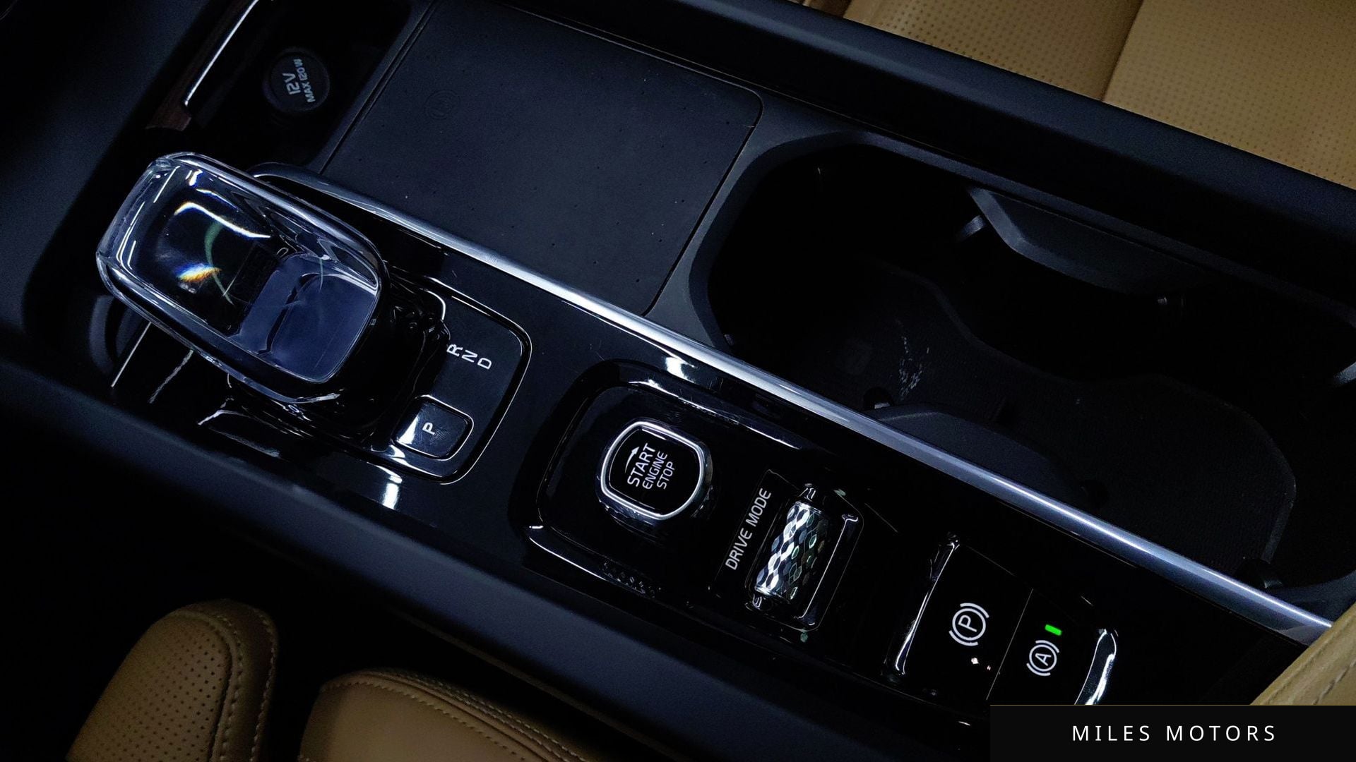Volvo XC60 2021 — миниатюра 9