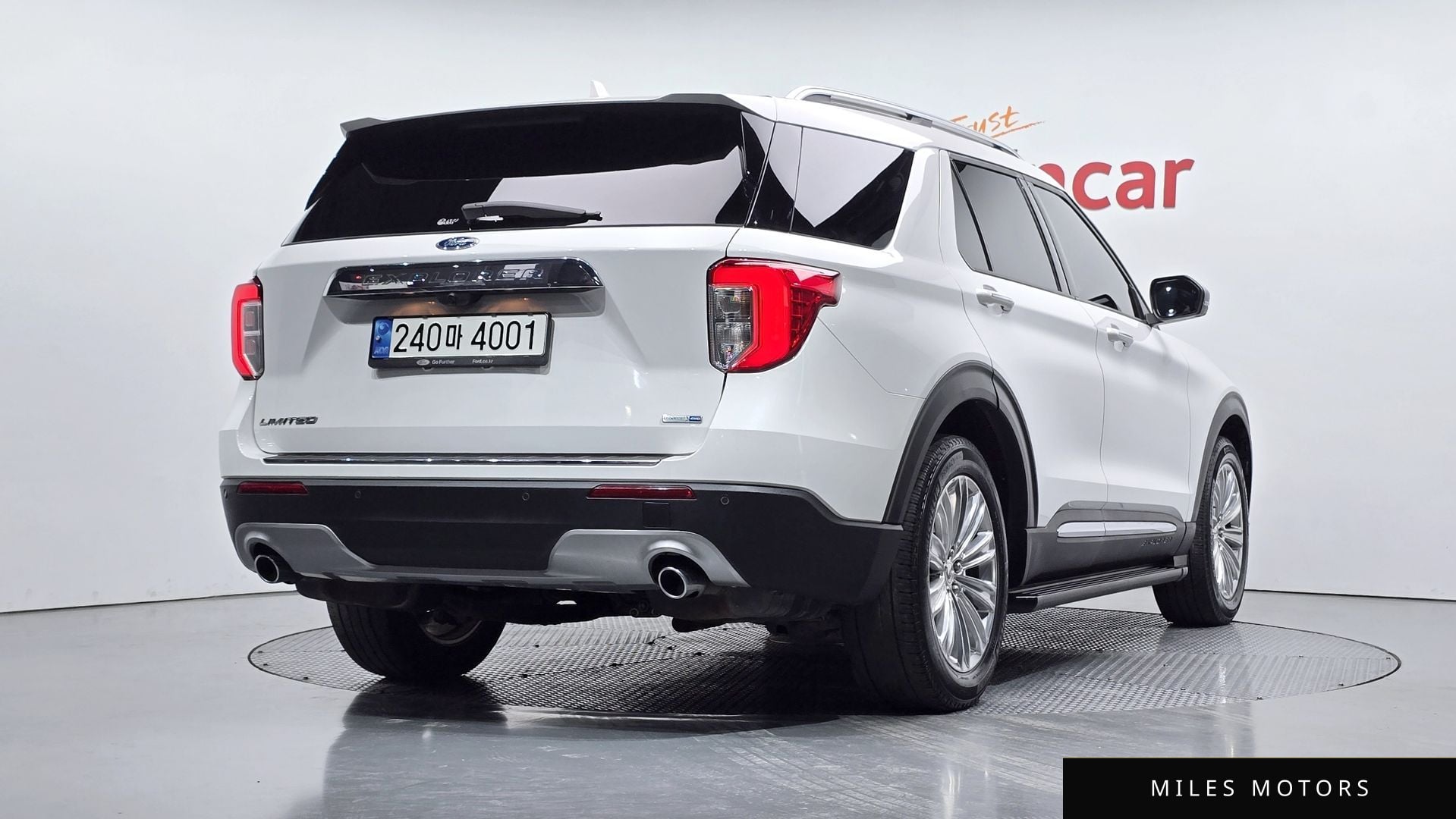 Ford Explorer 2020 — миниатюра 2