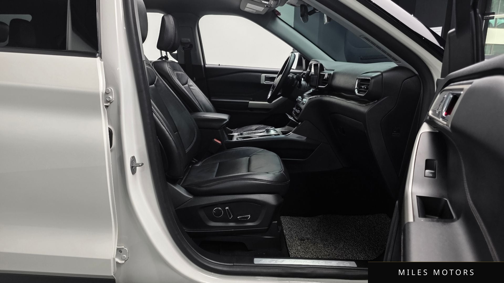 Ford Explorer 2020 — миниатюра 10