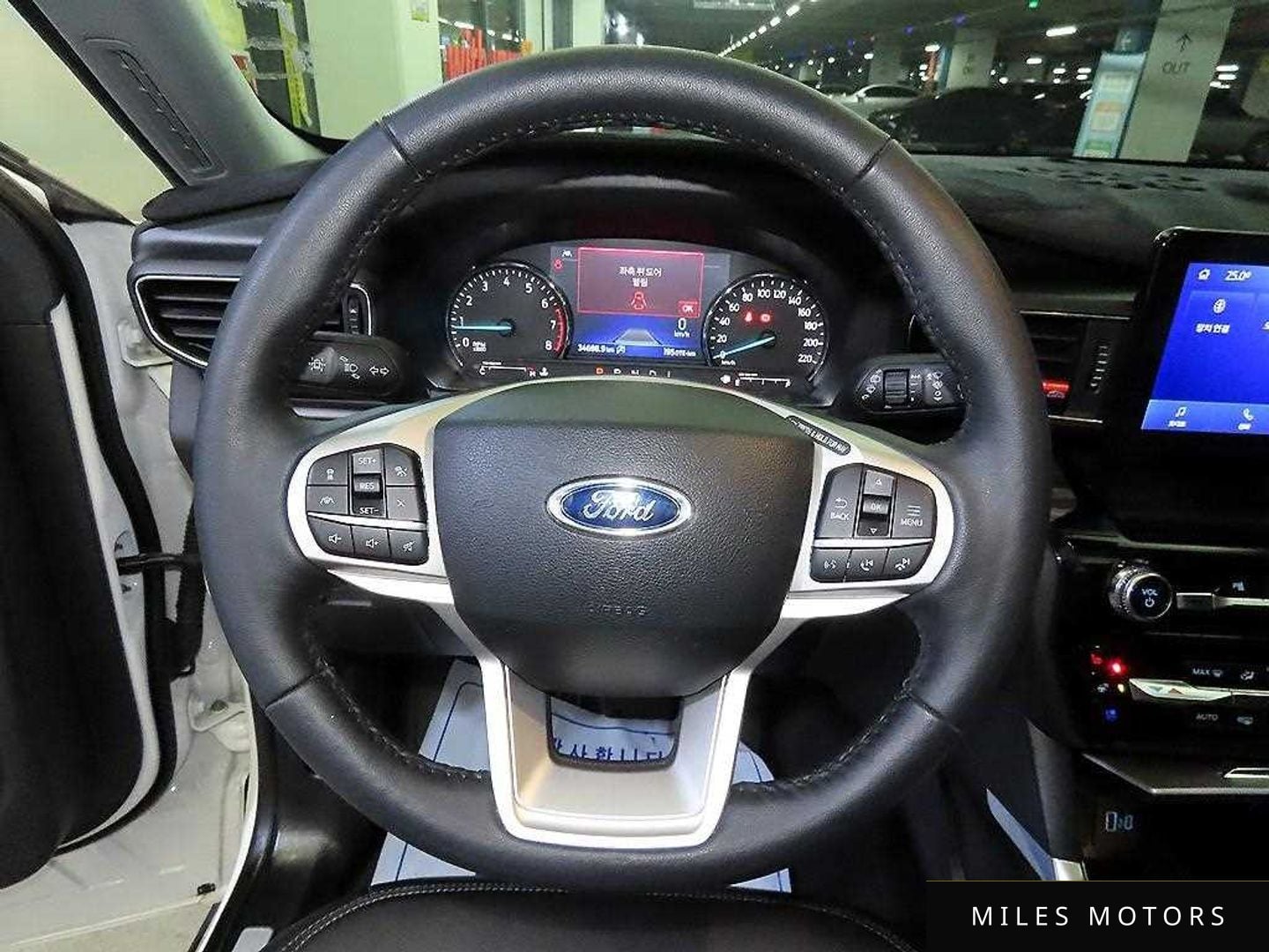 Ford Explorer 2022 — миниатюра 8
