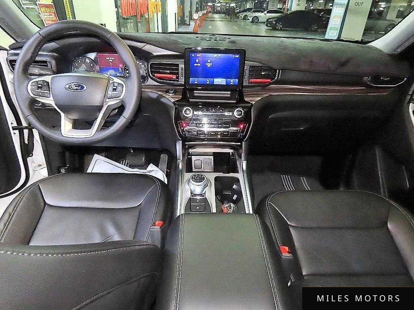 Ford Explorer 2022 — миниатюра 10