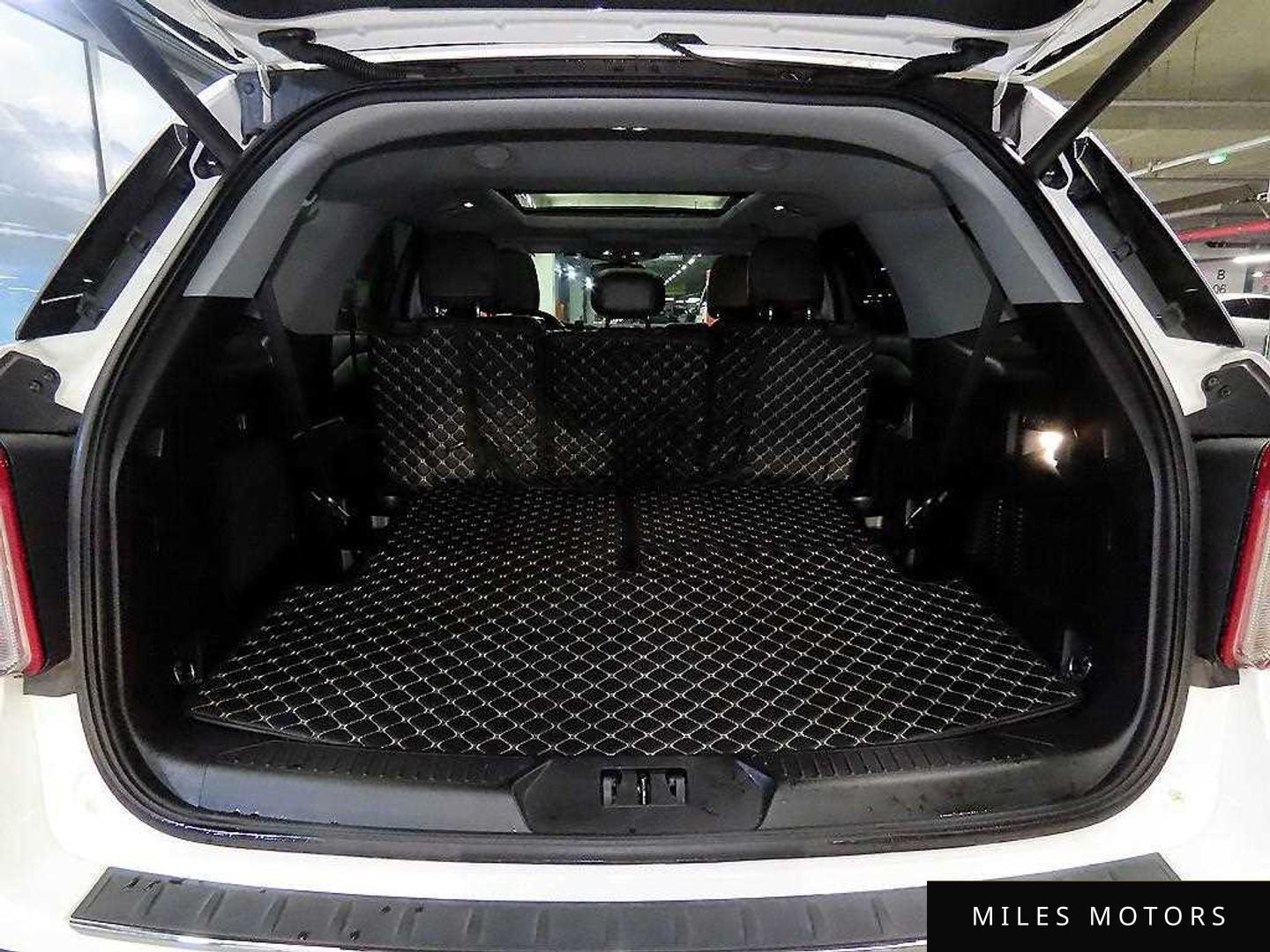 Ford Explorer 2022 — миниатюра 16