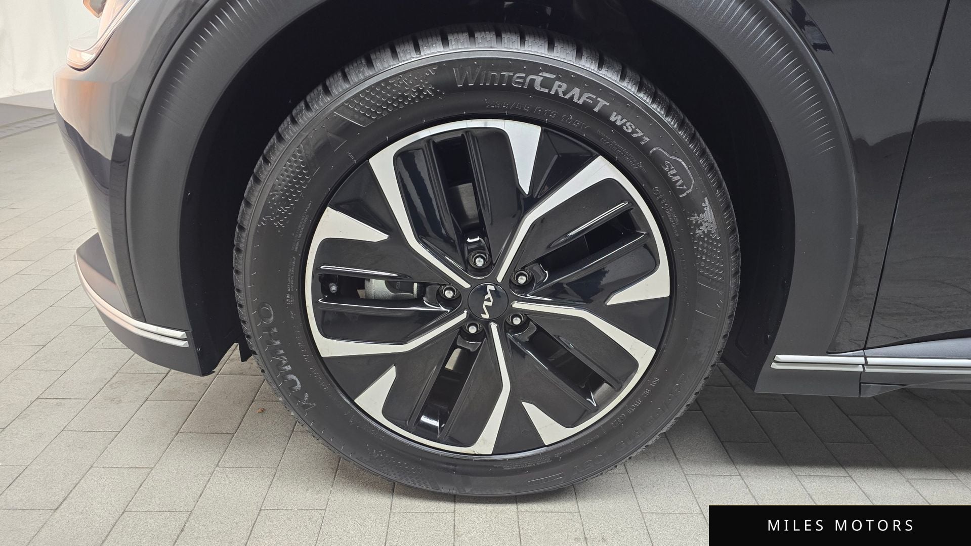 Kia EV6 2023 — миниатюра 5