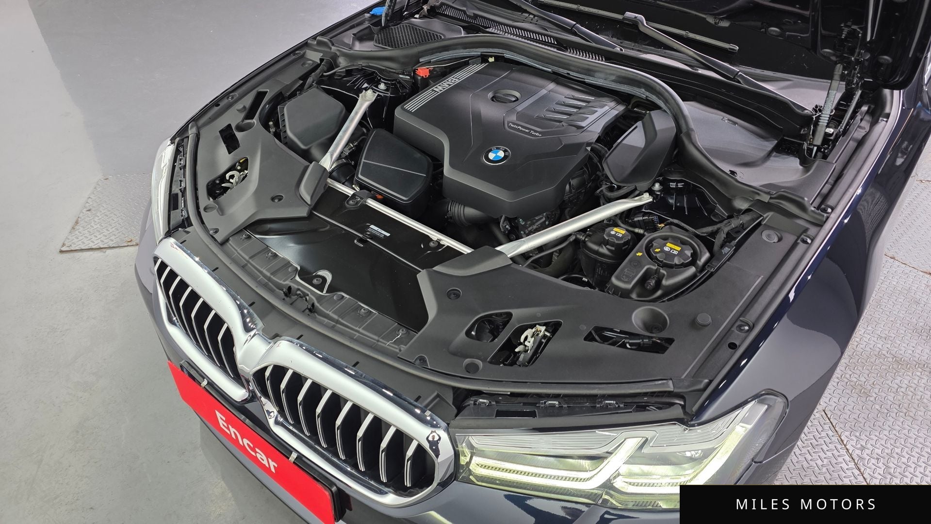 BMW 5 Series (G30) 2022 — миниатюра 6
